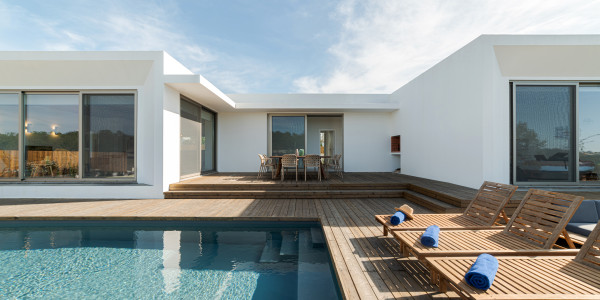 Reformas Integrales de Casas Ejea de los Caballeros · Construcción y Reforma de Piscinas