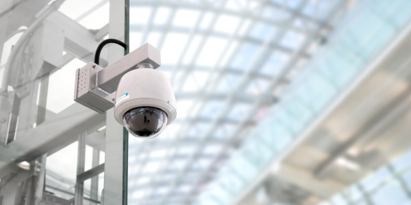 Reformas Integrales de Tiendas y Locales  Comerciales Alagón · Instalación Sistemas de Seguridad y Videovigilancia