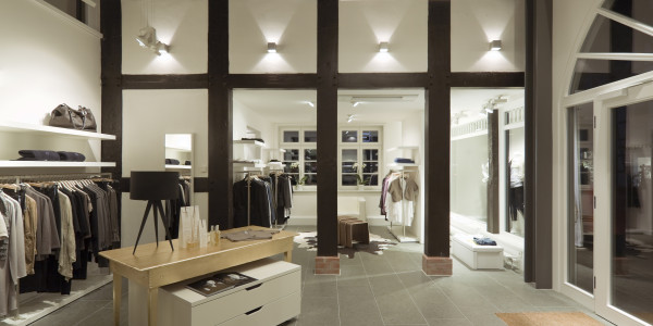 Reformas Integrales de Tiendas y Locales  Comerciales Alagón · Diseño y Planificación de Espacios Comerciales